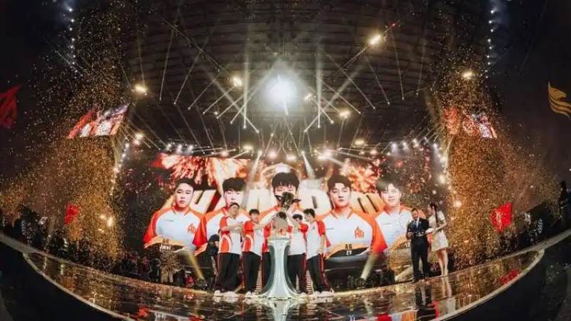 无畏契约职业比赛攻防双方经济管理有何区别